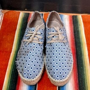 Women's lace up espadrilles